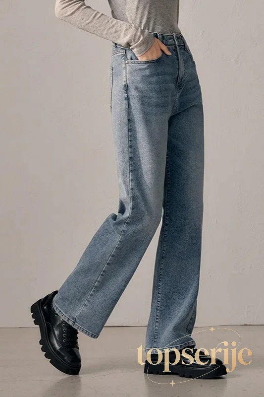 Fashionable Straight-Leg Denim Jeans