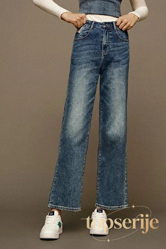 Fashionable Straight-Leg Denim Jeans