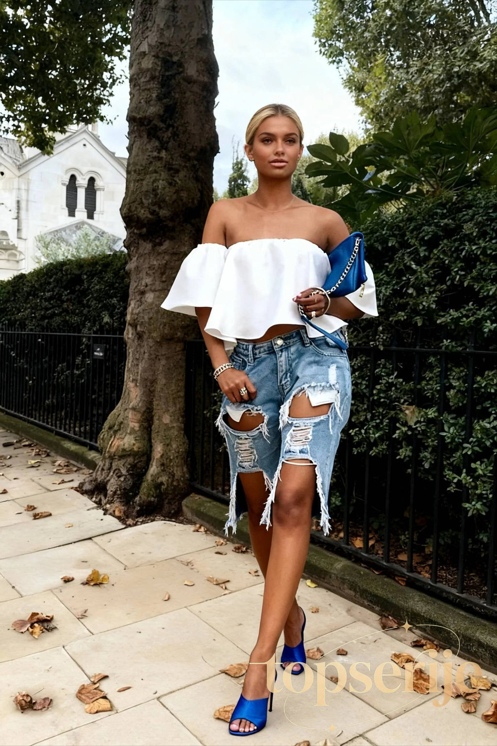Fashion Holes Ripped Straight Denim Shorts Summer Streetwear Knee Length Women Shorts High Waist Casual Jean