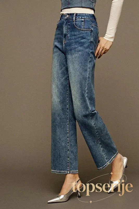 Fashionable Straight-Leg Denim Jeans